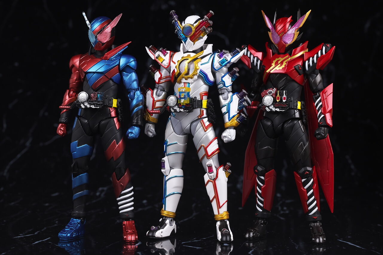S.H.フィギュアーツ 仮面ライダービルド ジーニアスフォーム