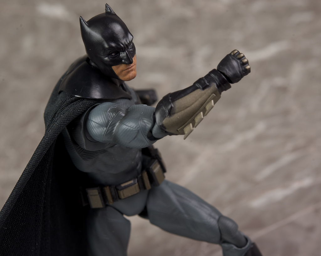 S.H.フィギュアーツ バットマン(JUSTICE LEAGUE) レビュー : は S.H.フィギュアーツ バットマン(JUSTICE LEAGUE) レビュー : は