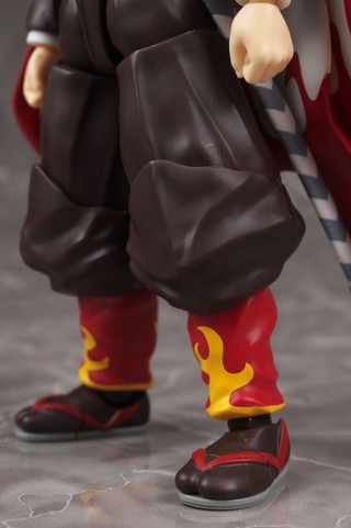 转日站评测 BANDAI 25年6月: S.H.Figuarts <鬼灭之刃> 炼狱杏寿郎