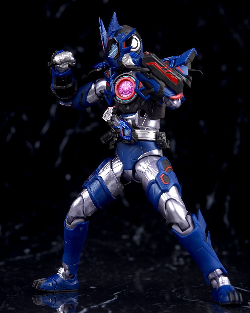 S.H.フィギュアーツ 仮面ライダーバルカン アサルトウルフ S.H.フィギュアーツ 仮面ライダーバルカン アサルトウルフ