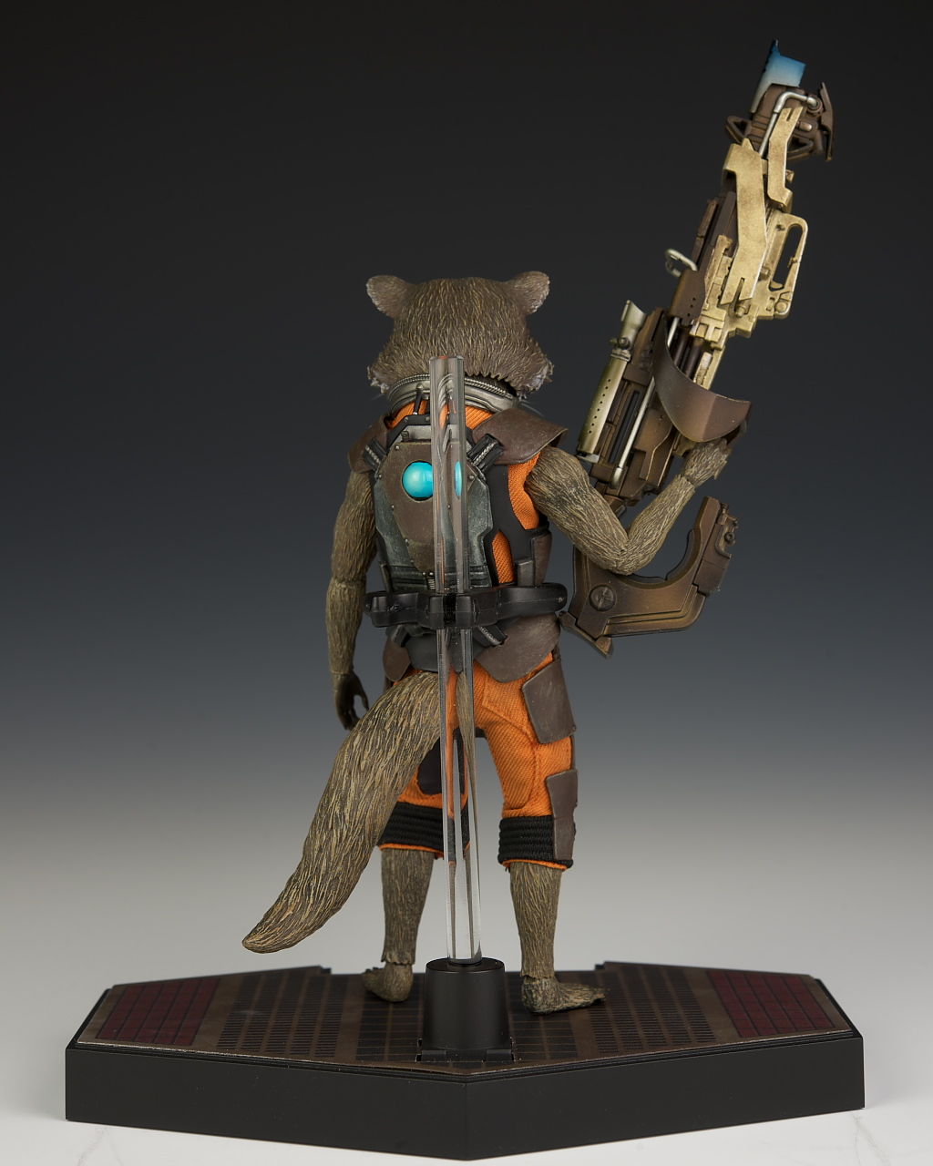 ホットトイズ ロケット1/6 フィギュア Amazon.co.jp: ムービー・マスターピース ガーディアンズ・オブ