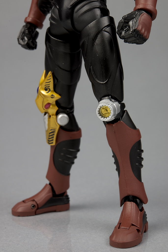 S.H.フィギュアーツ 仮面ライダーインペラー レビュー : はっちゃか