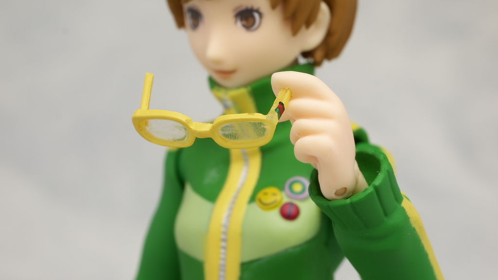 figma 里中千枝 レビュー : はっちゃか