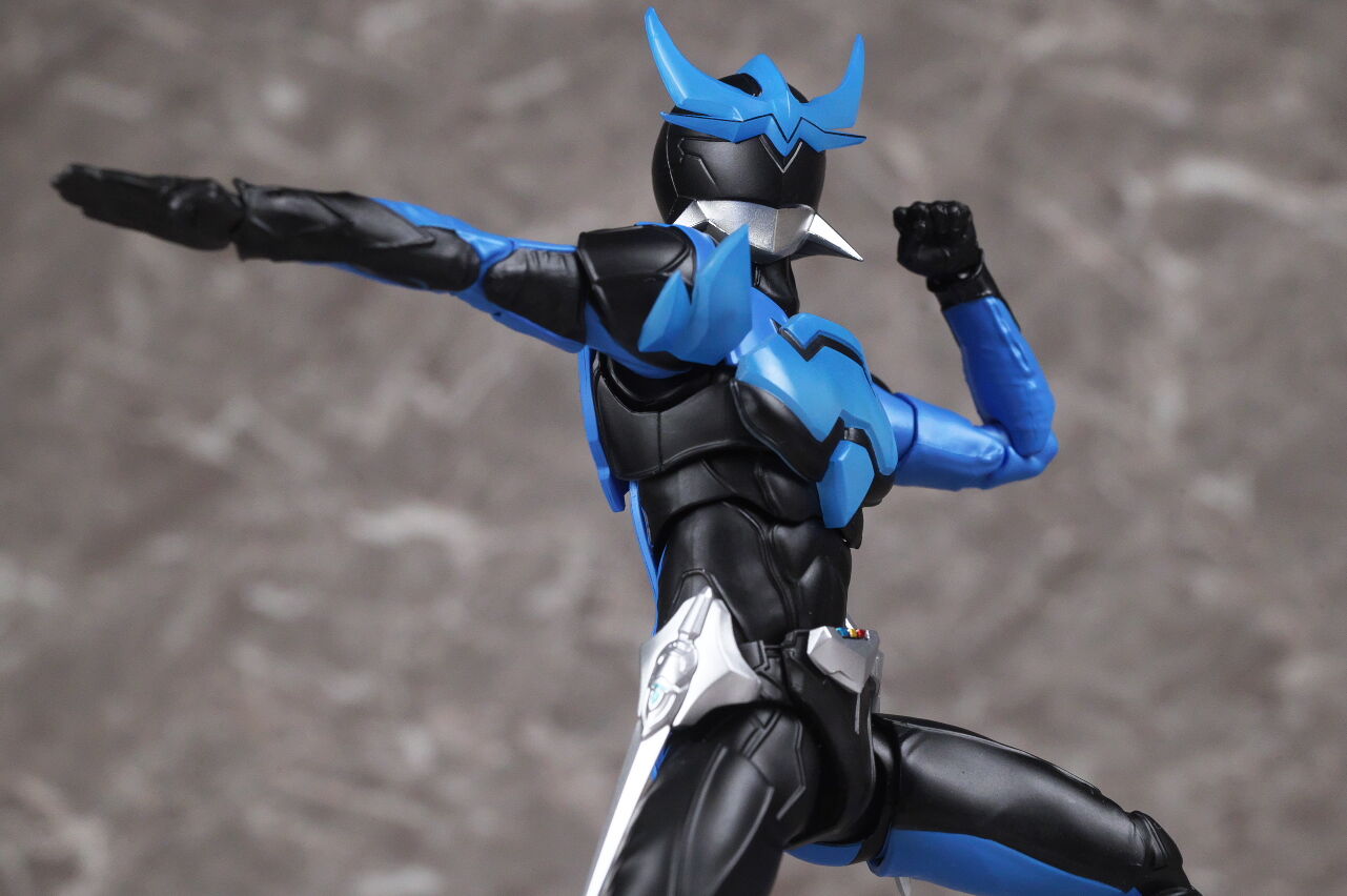 S.H.フィギュアーツ（真骨彫製法）ウイングマン レビュー : はっ