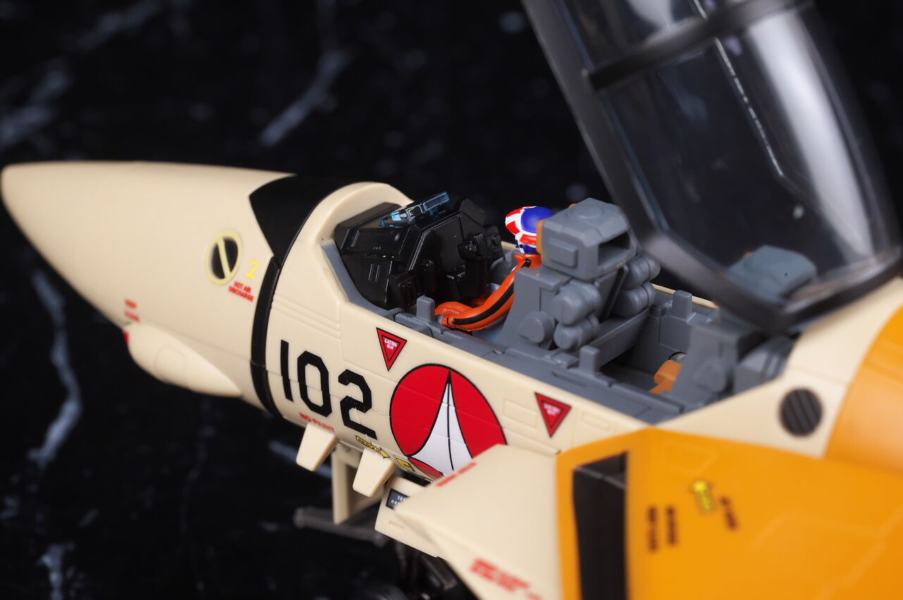 DX超合金 VF-1D バルキリー&ファン・レーサー レビュー : はっ DX超合金 VF-1D バルキリー&ファン・レーサー レビュー : はっ