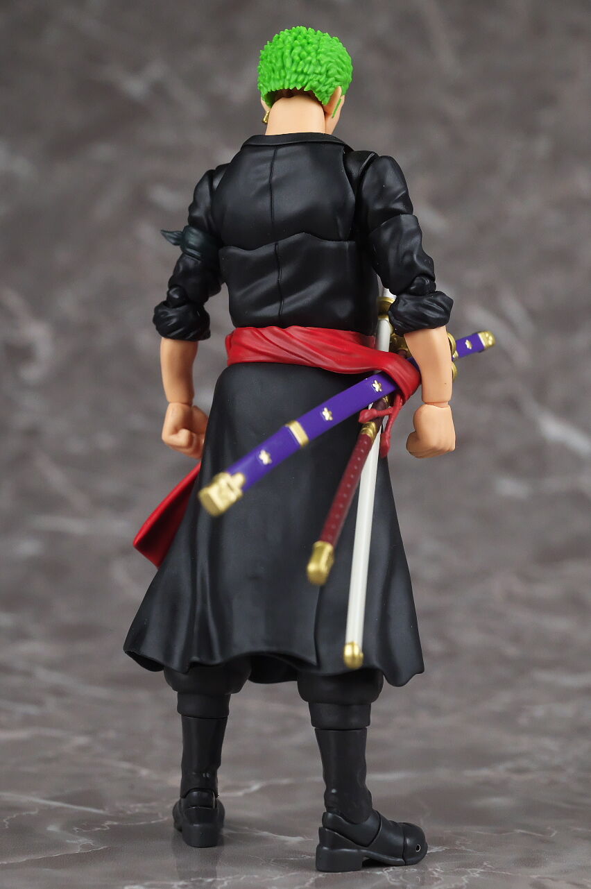 SHFiguarts ロロノア・ゾロ フィギュア　鬼ヶ島 BANDAI S.H.Figuarts ロロノア・ゾロ -鬼ヶ島討入- 価格比較