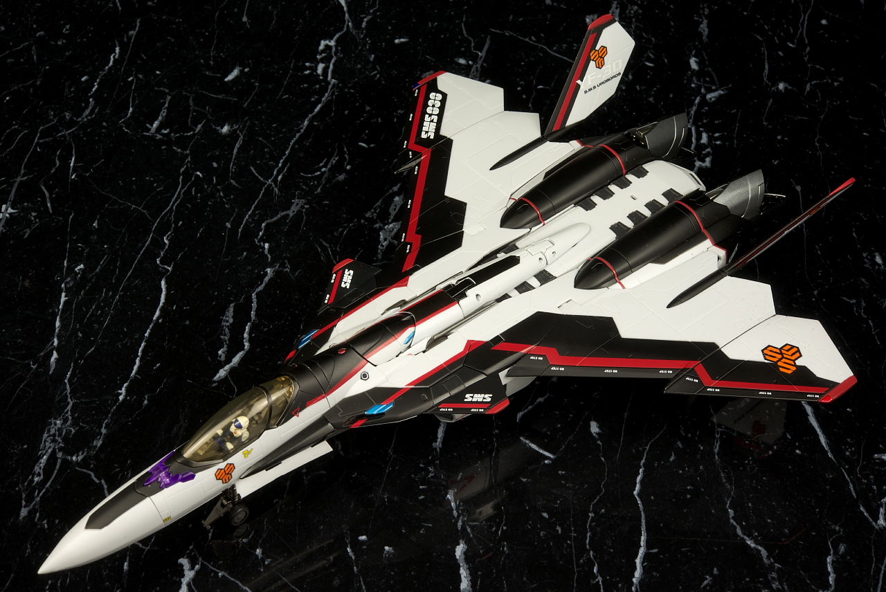 DX超合金 マクロス YF-30 クロノス