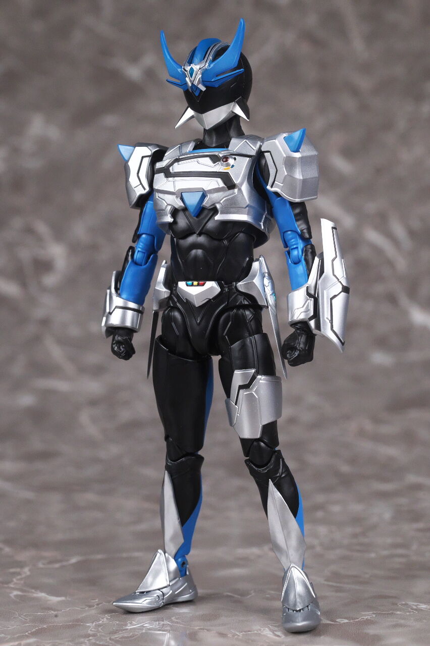 S.H.フィギュアーツ（真骨彫製法） ウイングマン ガーダーシルエット