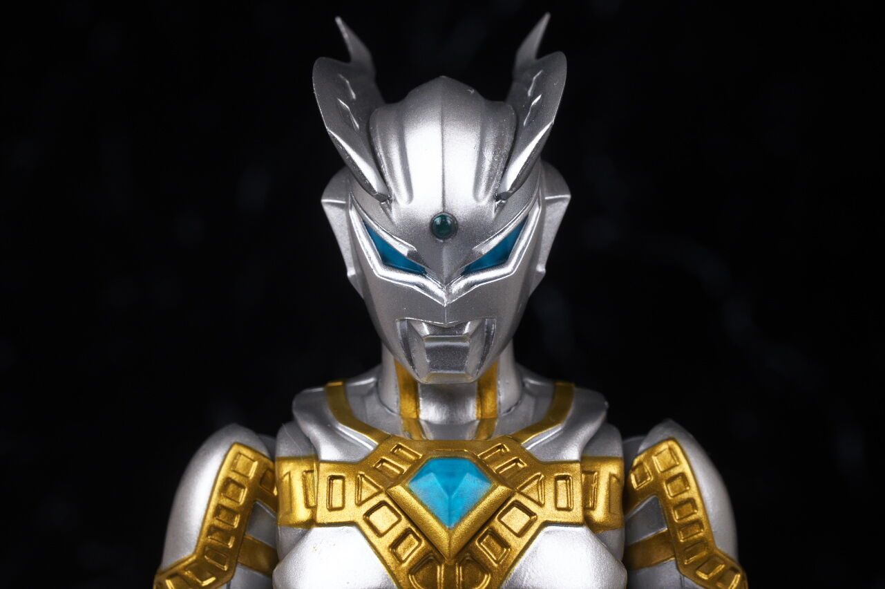 S.H.フィギュアーツ ウルティメイトシャイニングウルトラマン