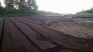 2011082718040001