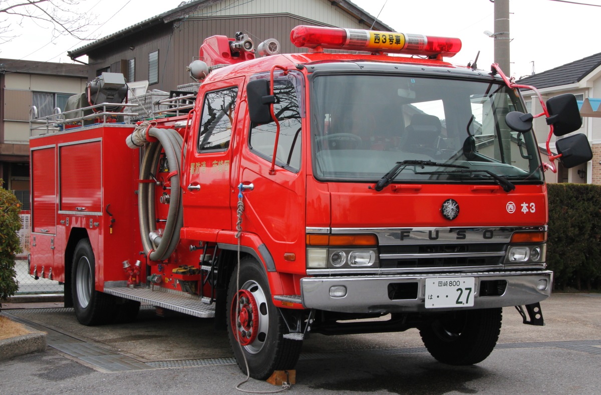 Vitesse トライトン 岡崎消防 Vitesse トライトン 岡崎消防 VITESSE 1/43 三菱 L200 岡崎市消防本部