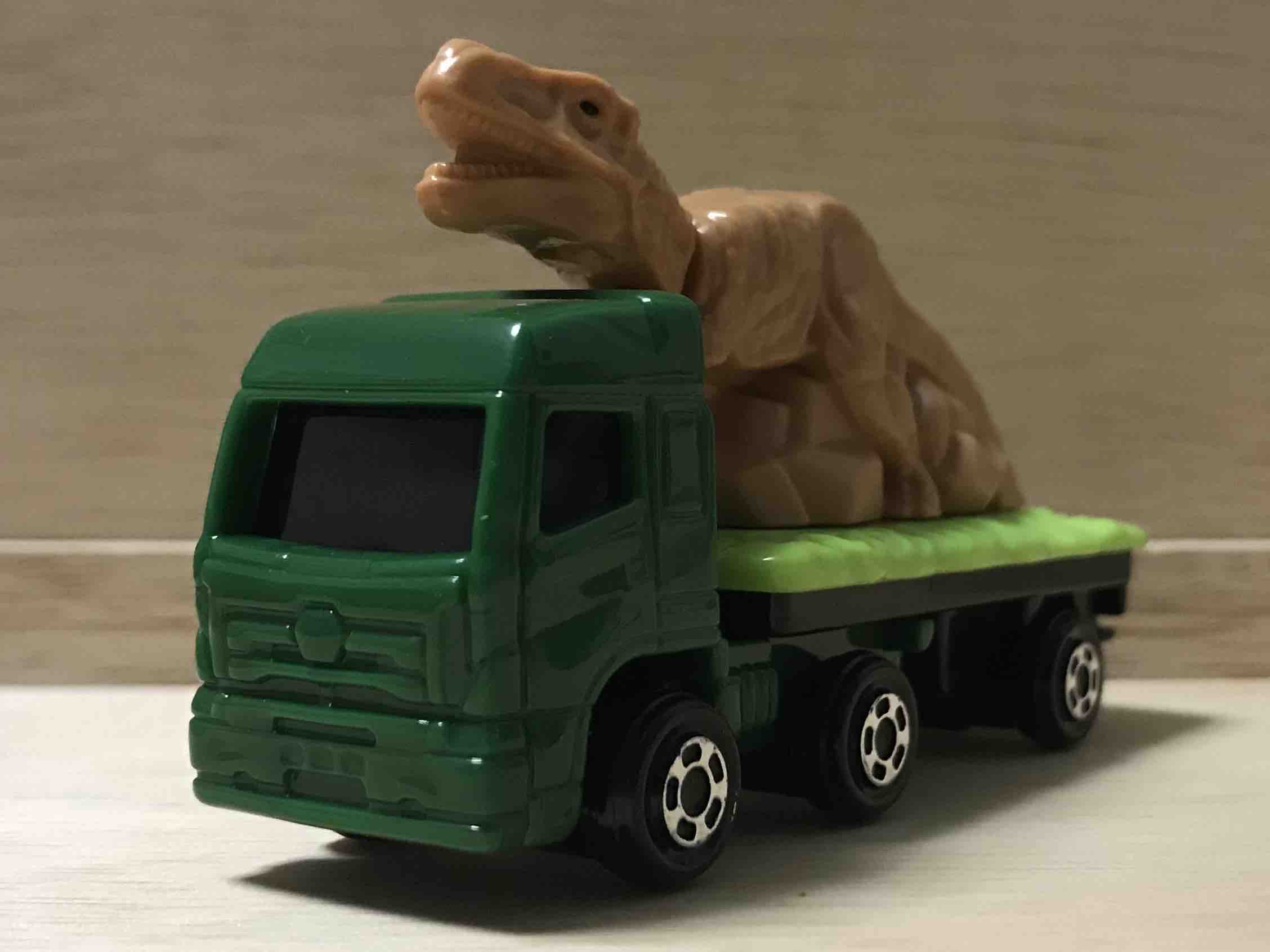 ハッピーセットトミカ 恐竜搬送車 目指せ日本最大級 トミカのブログ トミカをたくさん集めよう By Hachiro Style