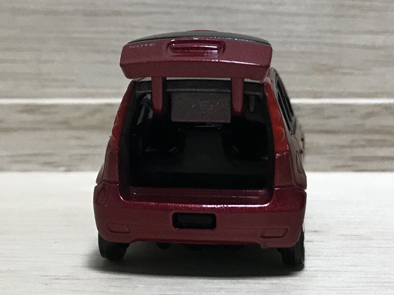 トミカ 日産 ティーダ カラーサンプル 非売品 トミカ 非売品 日産ティーダ 色見本 カラーサンプル