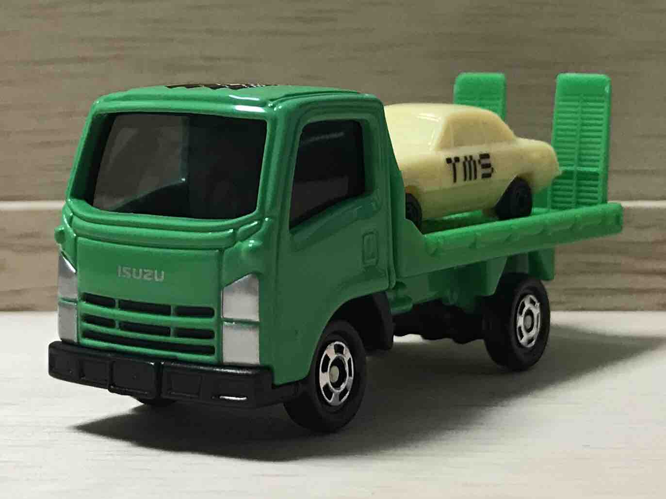 東京モーターショー17限定トミカ No 5 いすゞエルフ 車両運搬車 目指せ日本最大級 トミカのブログ トミカをたくさん集めよう By Hachiro Style 東京モーターショー17限定トミカ No 5 いすゞエルフ 車両運搬車 目指せ日本最大級 トミカのブログ トミカをたくさん集めよう By Hachiro Style
