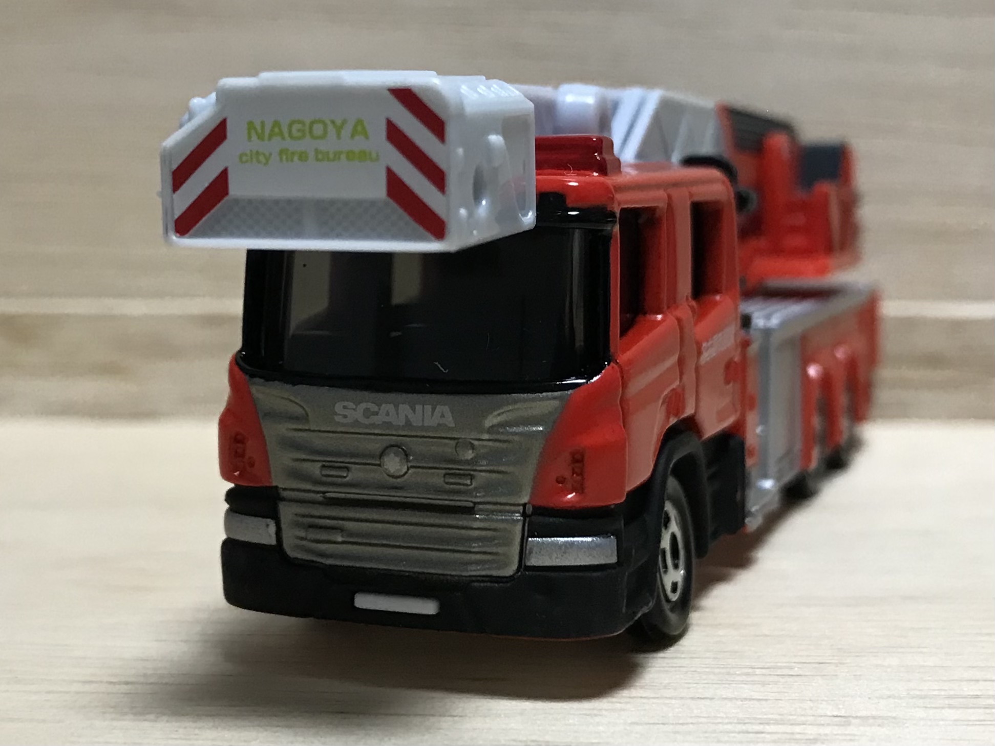ロングトミカ No 145 名古屋市消防局 30m級先端屈折式はしご車 目指せ日本最大級 トミカのブログ トミカをたくさん集めよう By Hachiro Style ロングトミカ No 145 名古屋市消防局 30m級先端屈折式はしご車 目指せ日本最大級 トミカのブログ トミカをたくさん集めよう By Hachiro Style