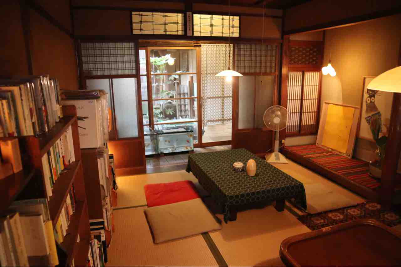 東大寺近くの町家カフェ ちろろ おばあちゃん家のような懐かしさ はっち のカフェ巡り 東大寺近くの町家カフェ ちろろ おばあちゃん家のような懐かしさ はっち のカフェ巡り