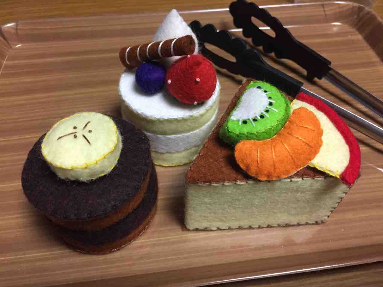 フェルトでケーキ屋さんごっこ カエティ 箱入りゲーマー夫婦