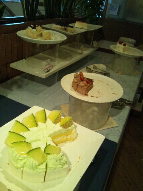 十一屋でケーキバイキング Hadesuの部屋