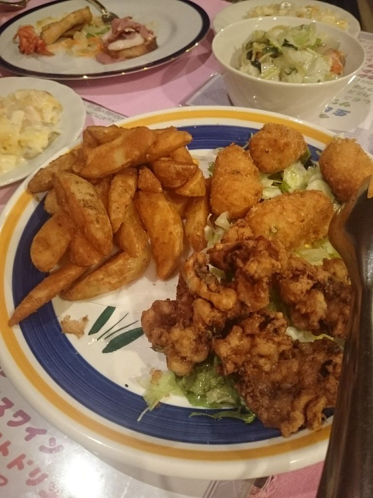 チロルと飲み放題と私 Hadesuの部屋