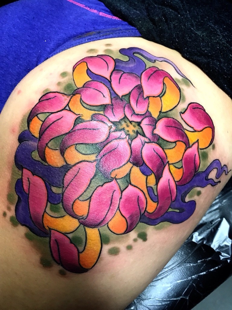 菊 キク刺青 札幌刺青 ロックストック 札幌北区 Rockstock Tattoo ロックストックタトゥー 菊 キク刺青 札幌刺青 ロックストック 札幌北区 Rockstock Tattoo ロックストックタトゥー