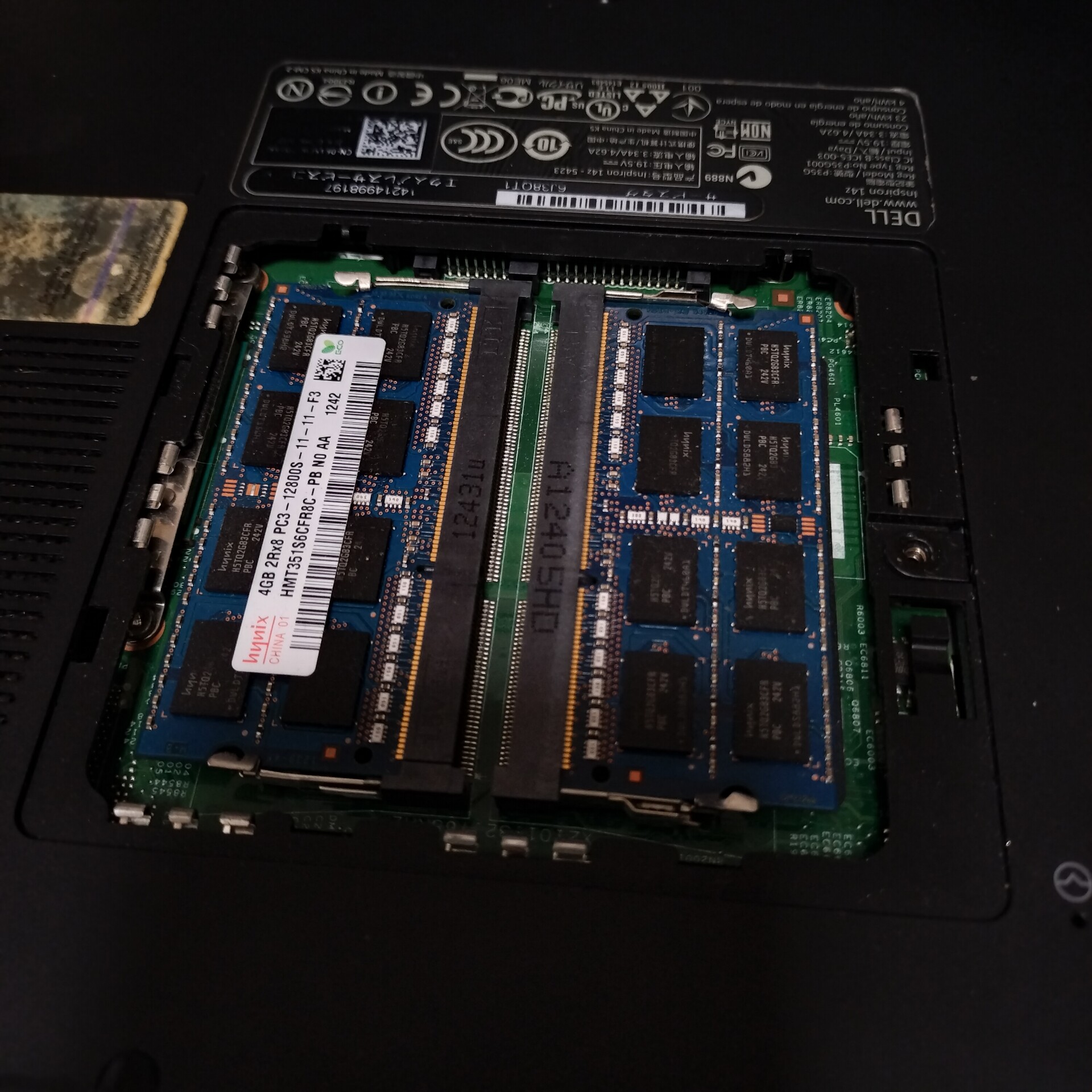 Dell InspironのSSD、バッテリー、ボタン電池を交換した : ☆いいたいほうだい☆