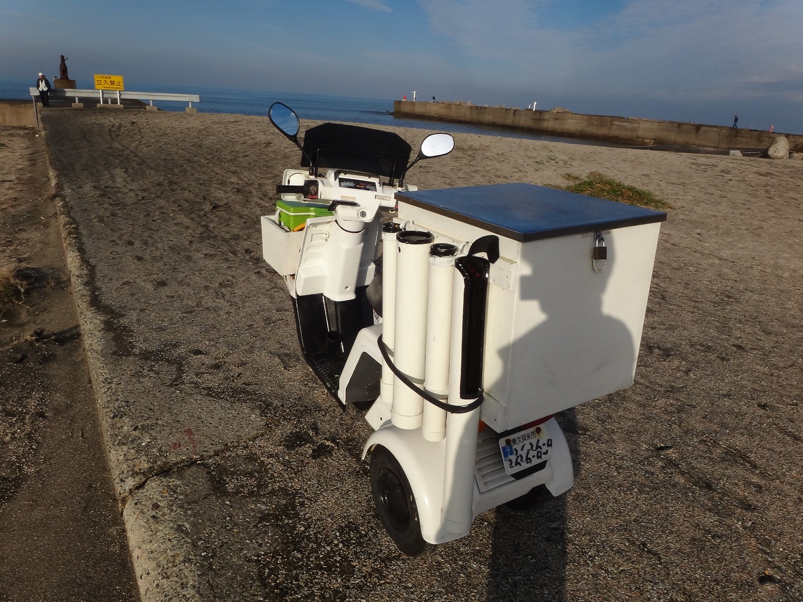 大東港にすばらしい釣り車を見た いいたいほうだい