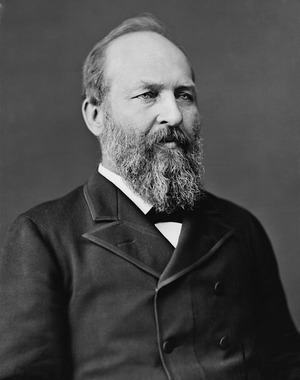 800px-James_Abram_Garfield,_photo_portrait_seated