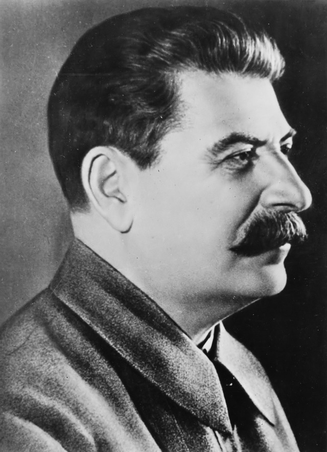 JStalin_Secretary_general_CCCP_1942