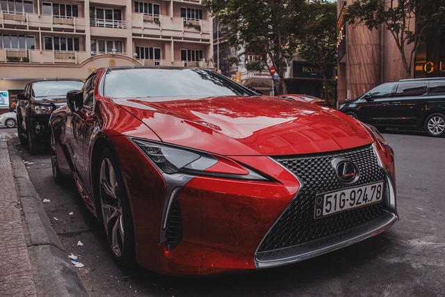 lexus-gb077dacb9_1280