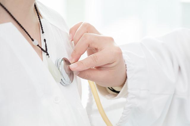 nurse-g614e113b7_640