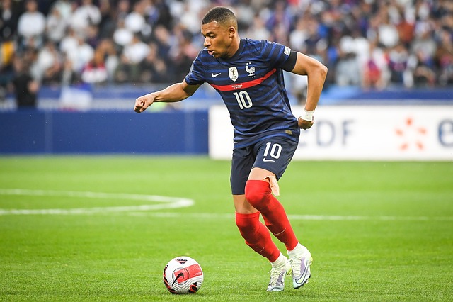 kylian-mbappe-gaea907432_640