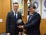ハンガリー シーヤールトー外務貿易大臣表敬訪問