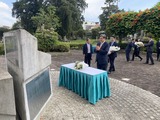 シンガポール
