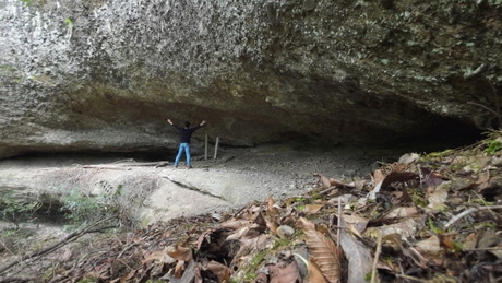 野地之岩窟14