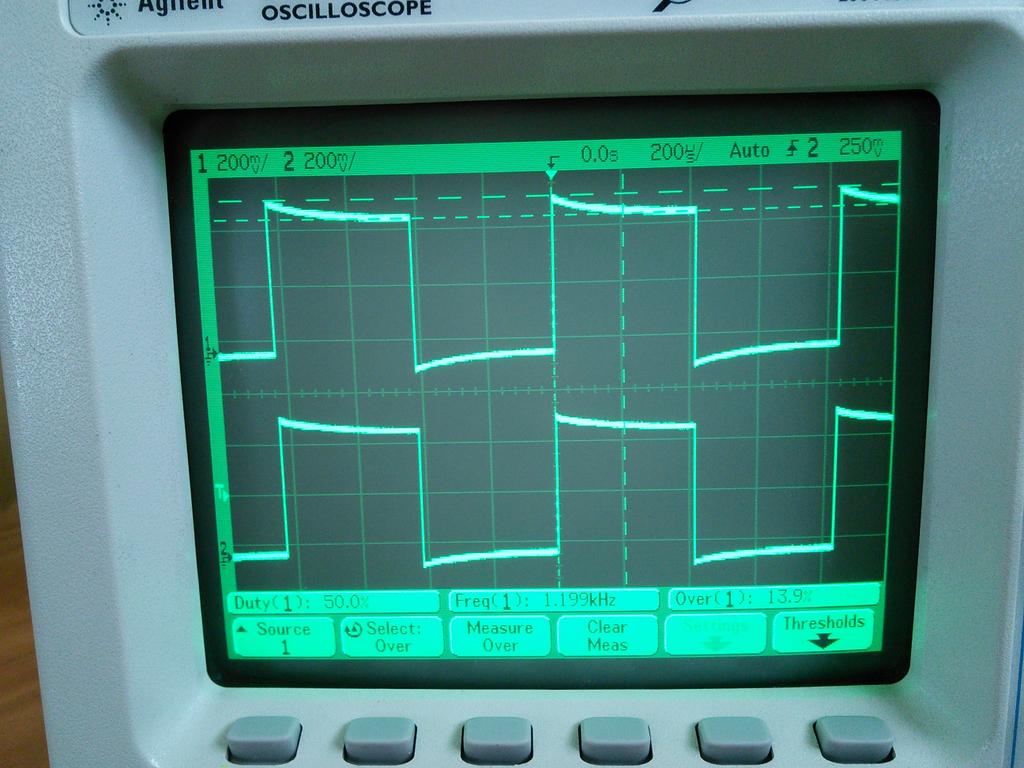 Agilent 54624A 4ch 100MHz オシロスコープが届いた! : A's LabⅡ Agilent 54624A 4ch 100MHz オシロスコープが届いた! : A's LabⅡ