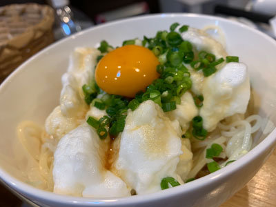 神戸　禁煙立ち飲み　ゼファー食堂　半田麺