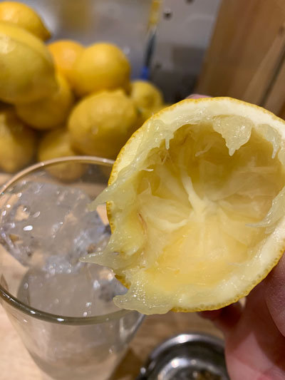 姫路　居酒屋　バックヤードキッチン　レモン