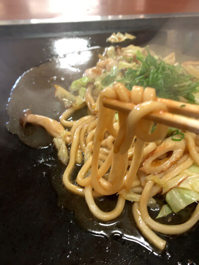 網干 お好み焼き スマイル ホルモンうどん