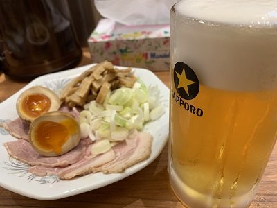 大阪　サバ６製麺所　生ビール