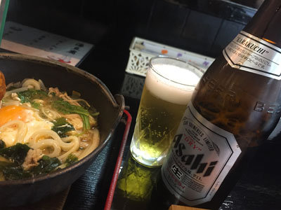 西明石　手打ちうどん　万渡火　瓶ビール