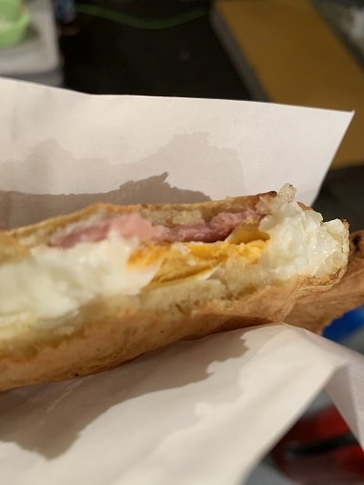 2018 人気の的屋 ベーコンエッグ 鯛焼き