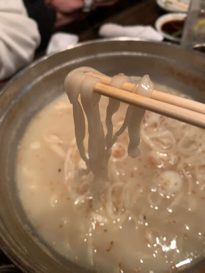 三ノ宮 ホルモン 丸貴屋 ソルロンタン 麺