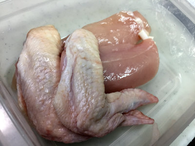 自家製チキンの燻製に挑戦