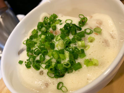 神戸　禁煙立ち飲み　ゼファー食堂　納豆の半田麺