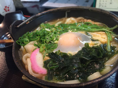 西明石　手打ちうどん　万渡火　ピリ辛うどん　