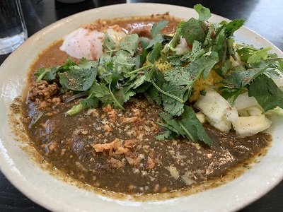 垂水 カレーとうつわ ころは ころはデラックス