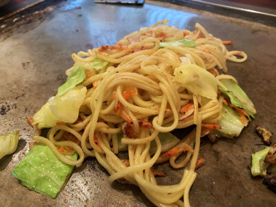 姫路 妻鹿 お好み焼き えのき 桜海老の焼きそば