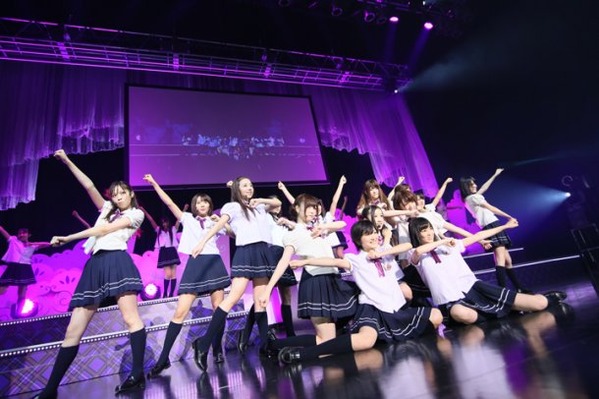 乃木坂46 - 作品紹介