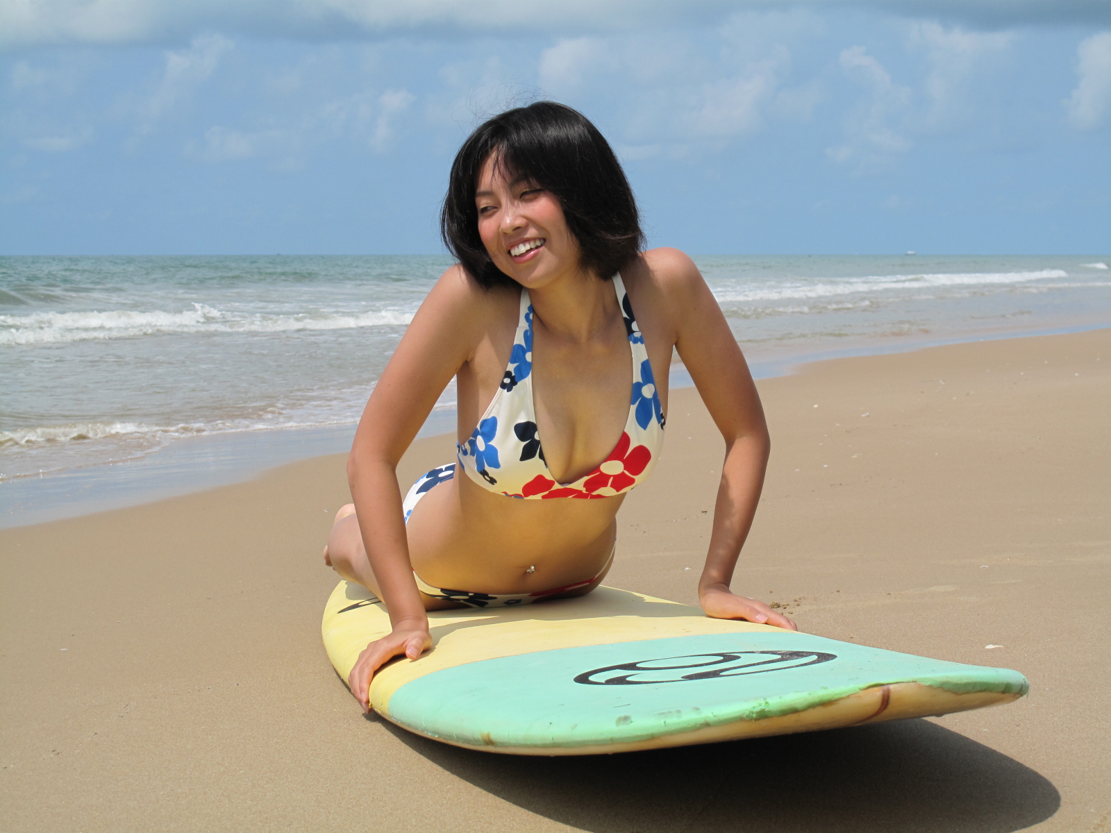 サーフィン Surfing In 三亜 海南島 海南潜水 Hainandive