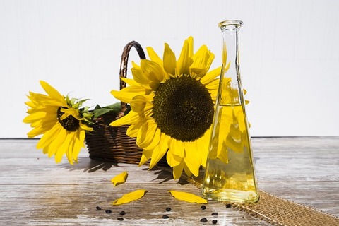 oil-2759779_640